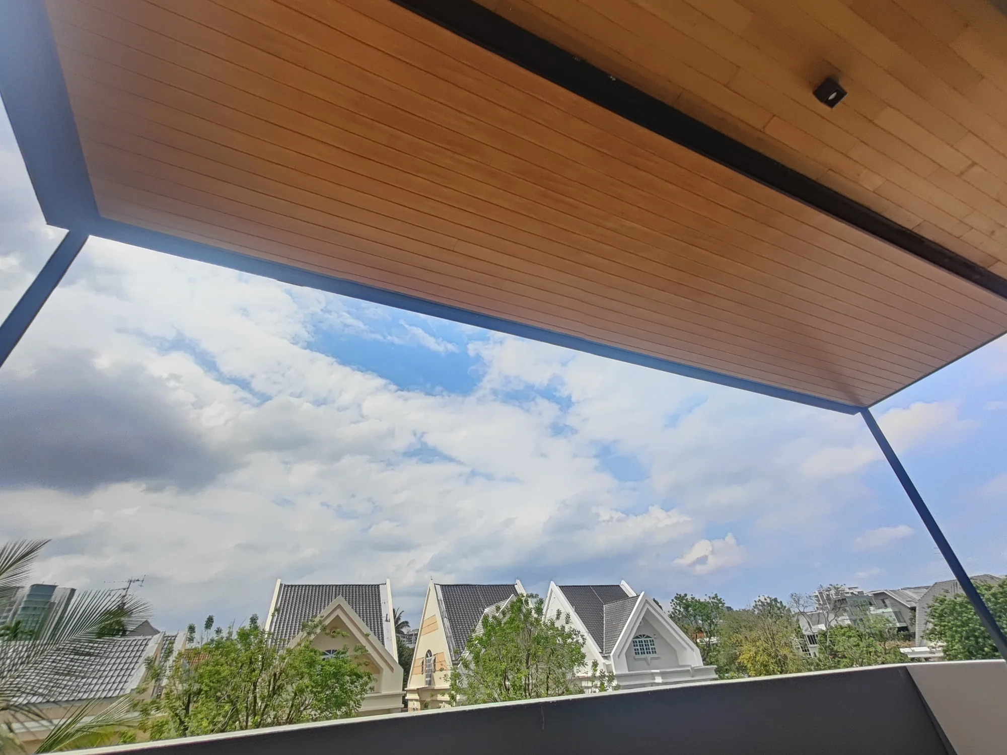Full span soffit, aluminium composite panel roofing installed by Exterior Design in Singapore